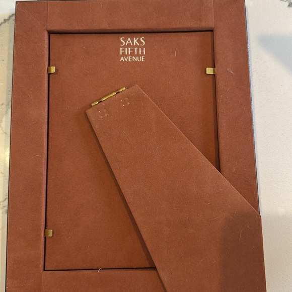 5x7 Italian burl wood saks fifth avenue wooden pattern designer frame. - Picture 3 of 4